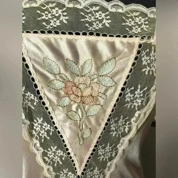 Vtg midcentury peach? Pink? nylon nightgown slip S-M? - Picture 4 of 9